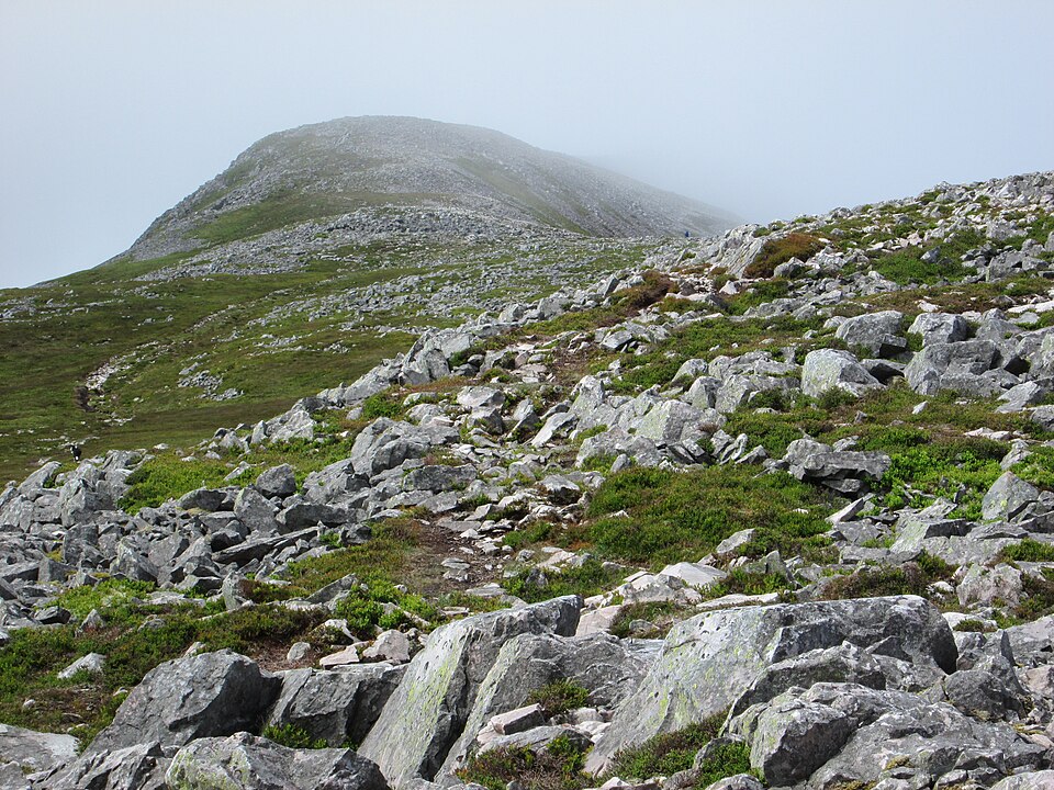 Ascending Schiehallion